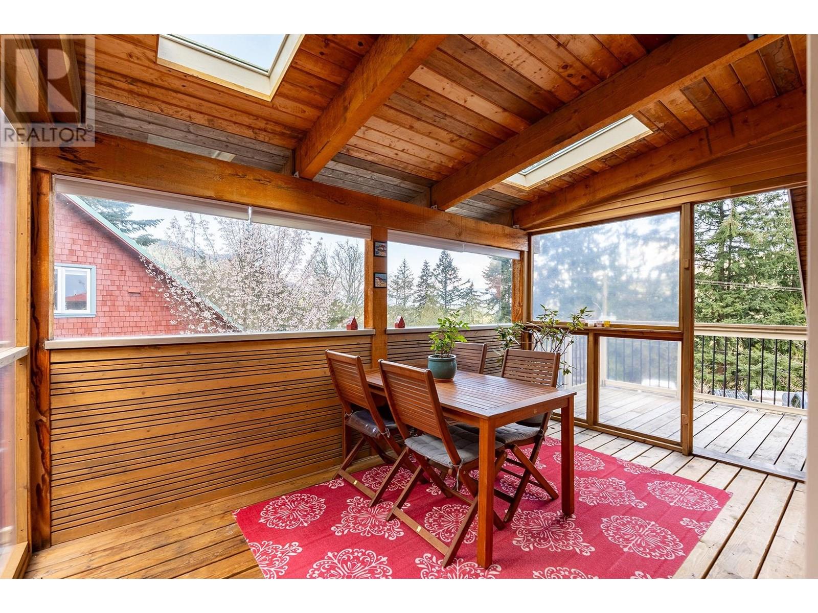 585 Artisan Lane, Bowen Island, British Columbia  V0N 1G2 - Photo 20 - C8070099