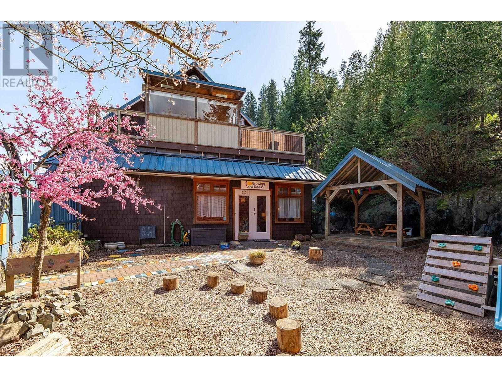 585 Artisan Lane, Bowen Island, British Columbia  V0N 1G2 - Photo 29 - C8070099