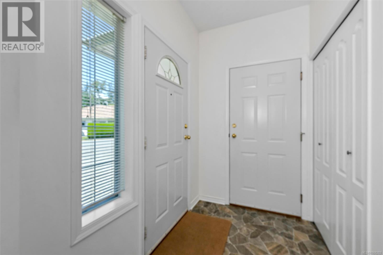 Property at 8 2121 Tzouhalem Rd image 2