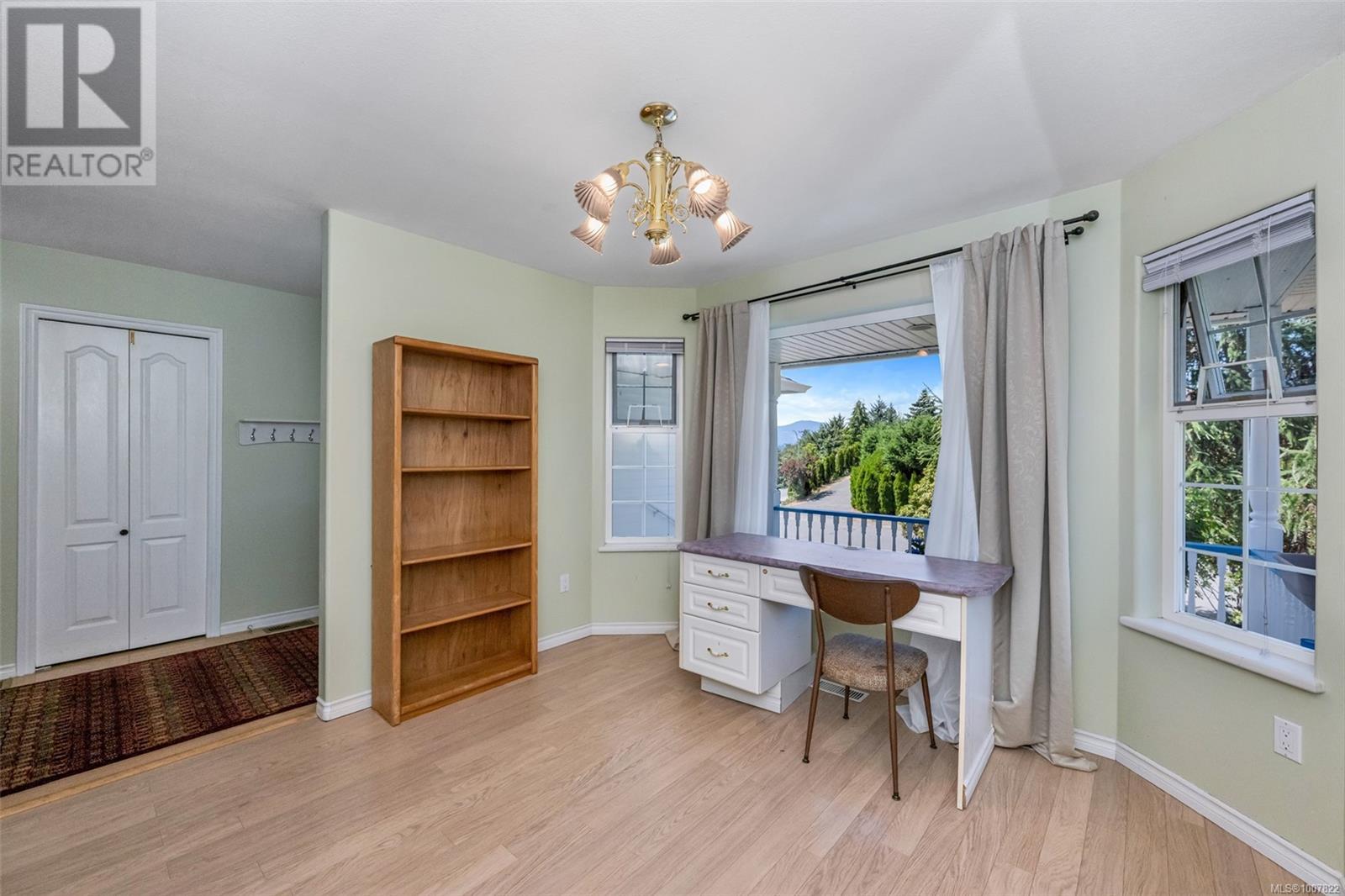Property at 2012 Swans Nest Pl image 4