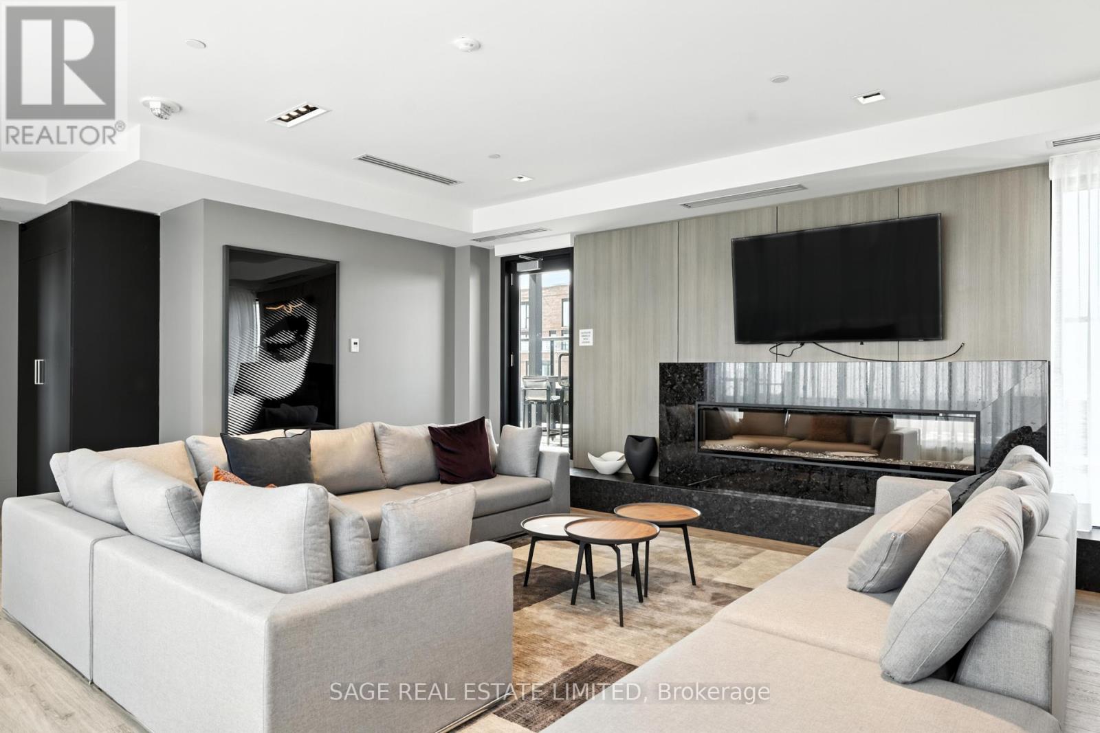 301 - 863 St Clair Avenue W, Toronto, Ontario  M6C 1C4 - Photo 19 - C12302613