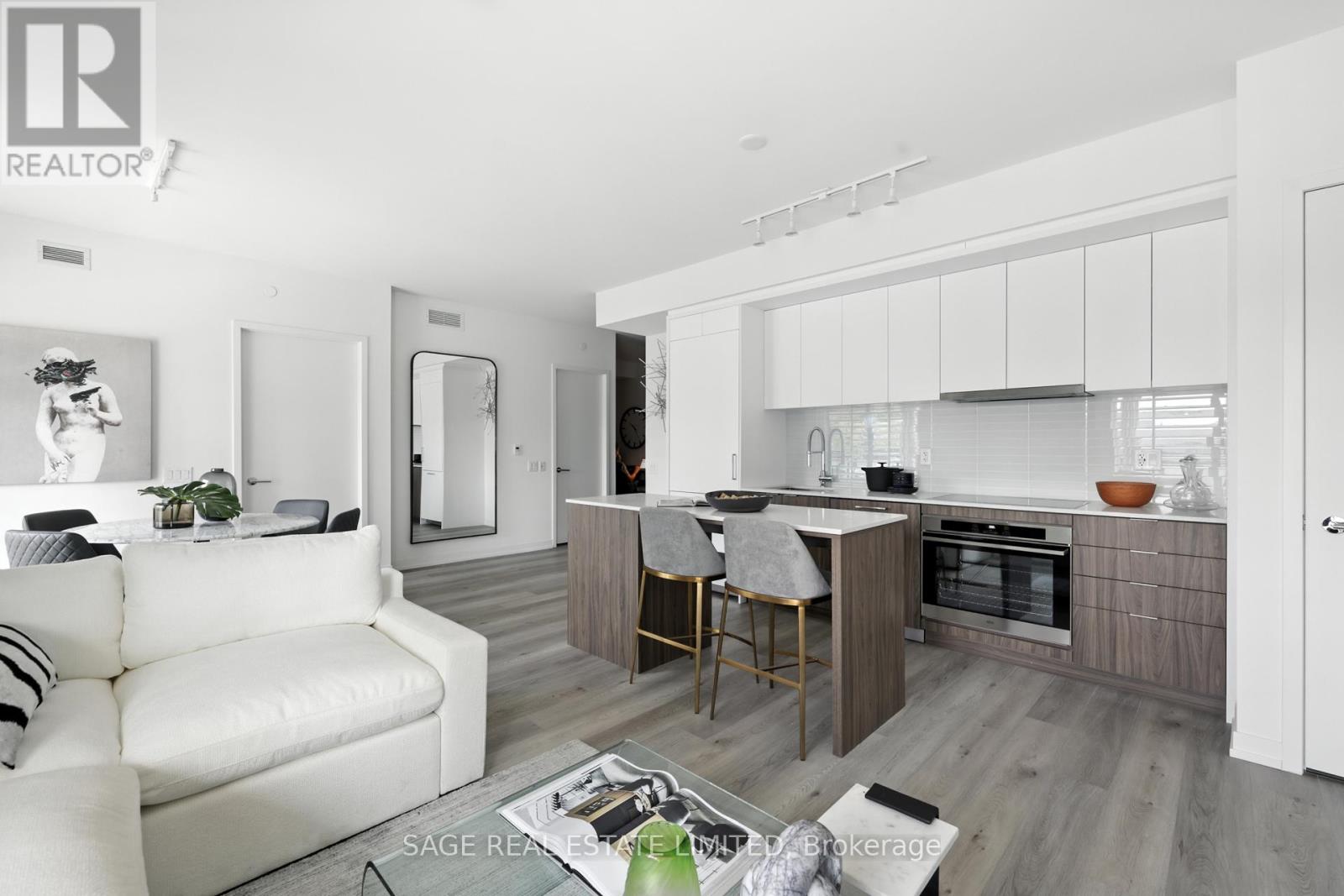 301 - 863 St Clair Avenue W, Toronto, Ontario  M6C 1C4 - Photo 5 - C12302613