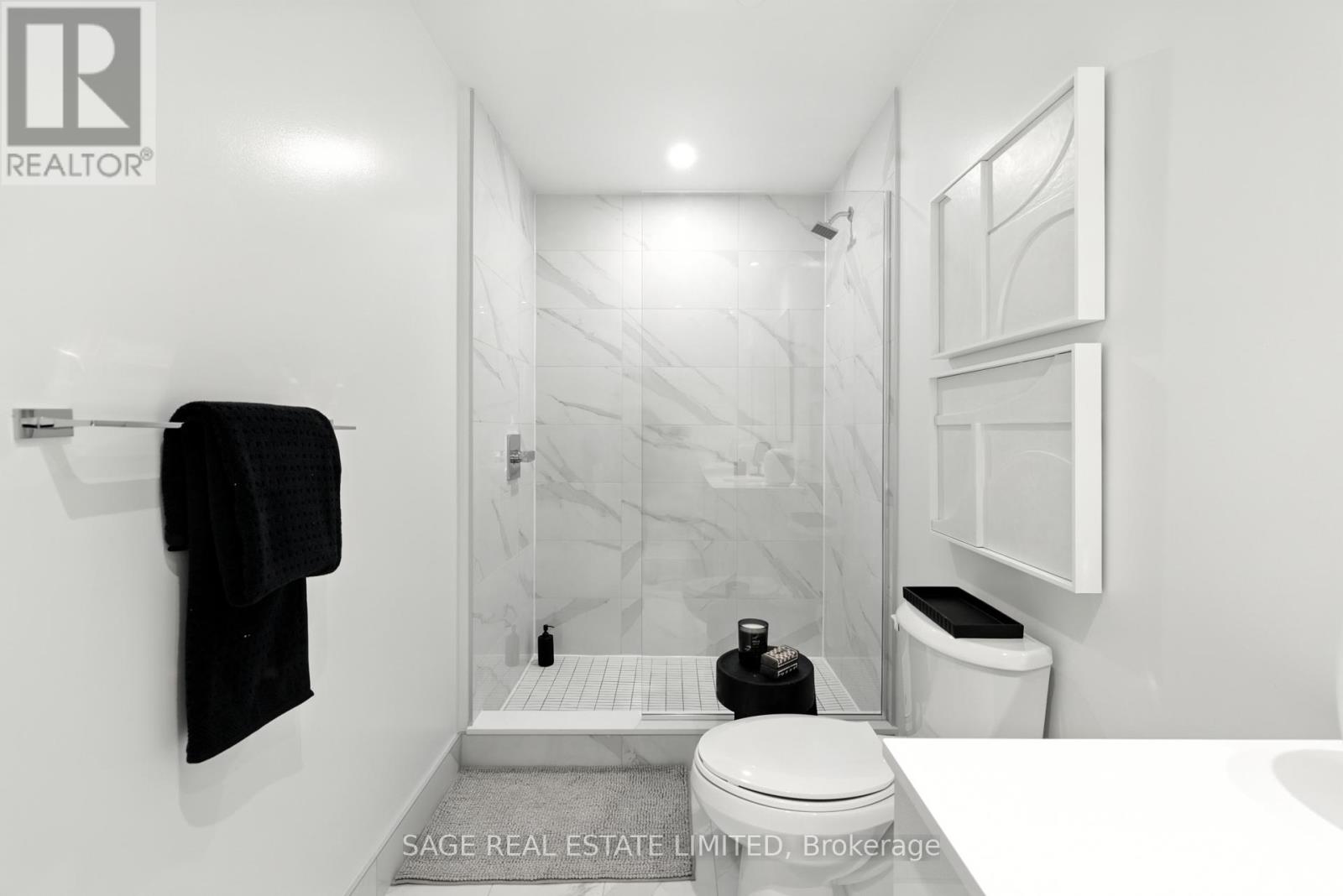 808 - 863 St Clair Avenue W, Toronto, Ontario  M6C 1C4 - Photo 16 - C12302614
