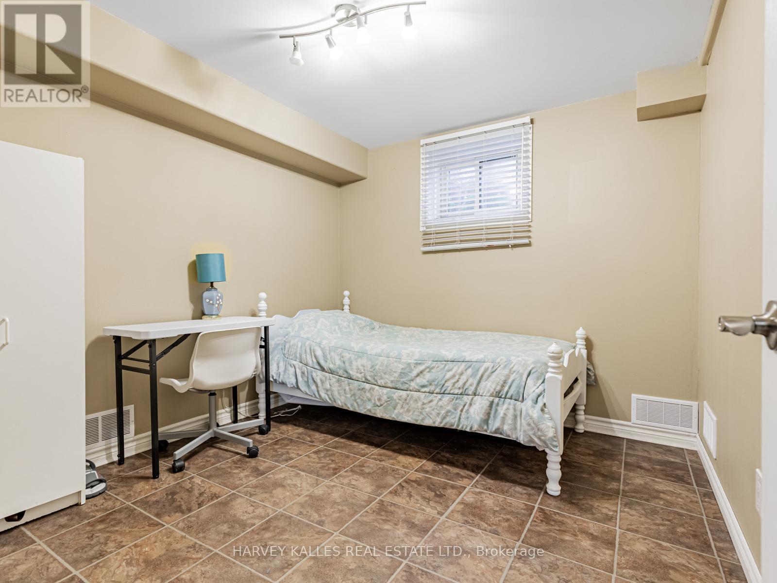 34 Taunton Road W, Oshawa, Ontario  L1G 3T2 - Photo 19 - E12302511
