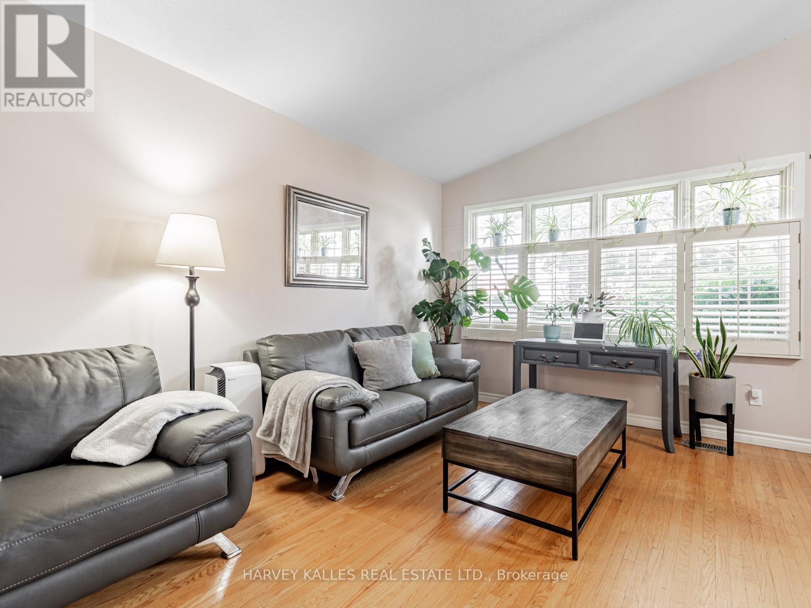 34 Taunton Road W, Oshawa, Ontario  L1G 3T2 - Photo 6 - E12302511