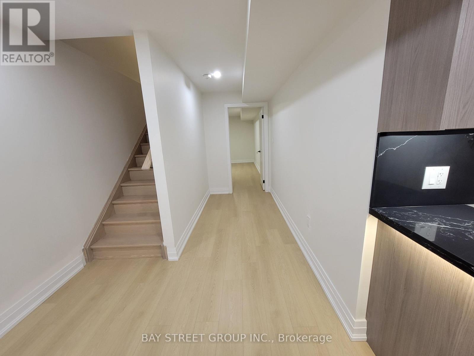 Lower - 1903 Narcissus Gardens, Pickering, Ontario  L1X 2R2 - Photo 26 - E12302584