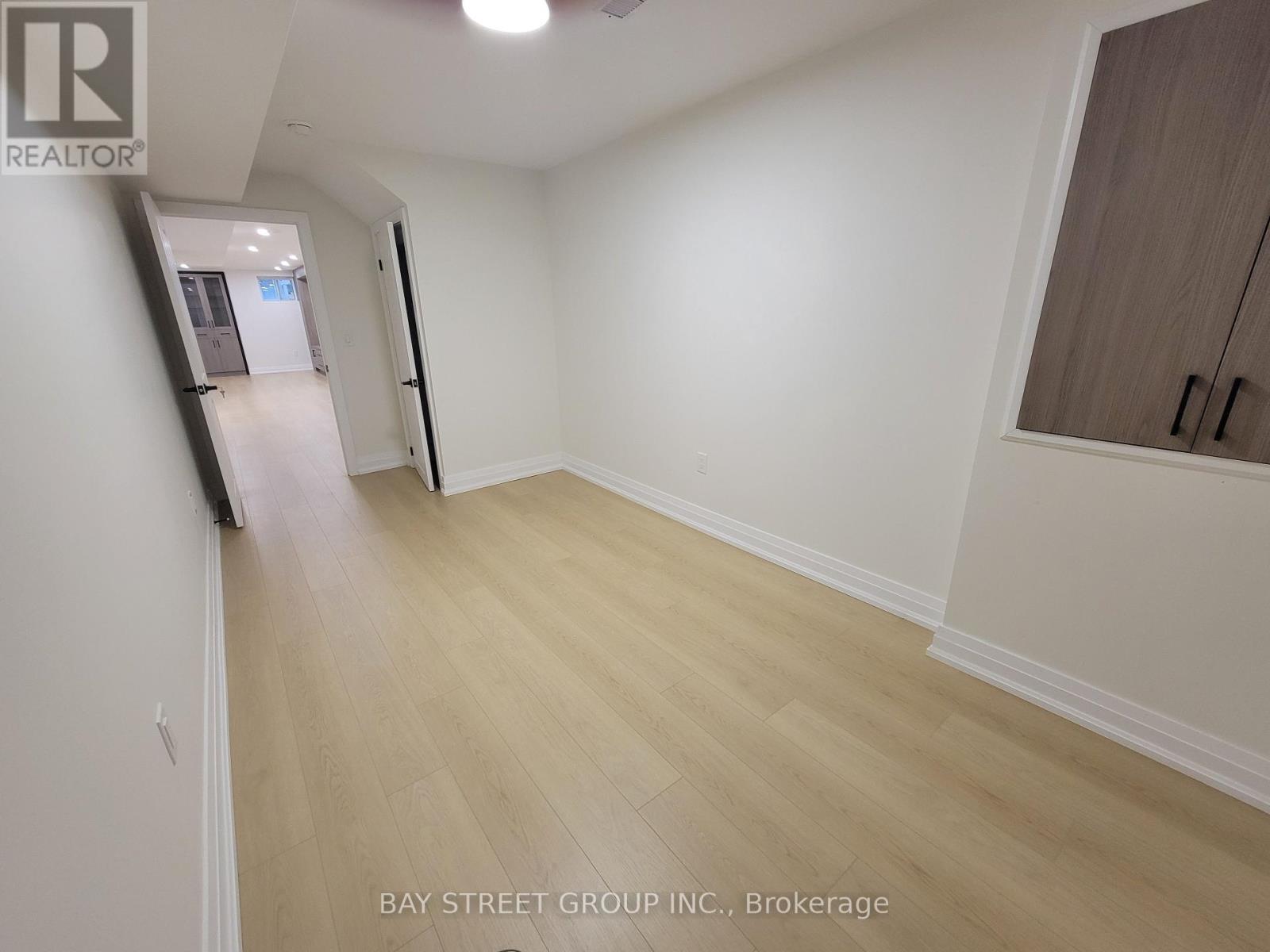 Lower - 1903 Narcissus Gardens, Pickering, Ontario  L1X 2R2 - Photo 27 - E12302584