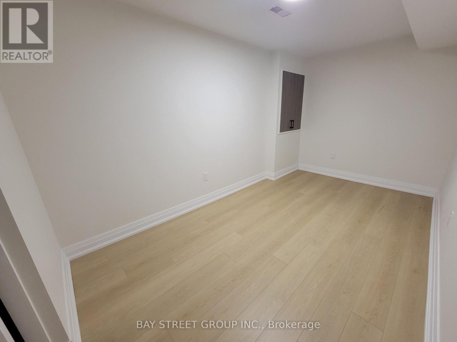 Lower - 1903 Narcissus Gardens, Pickering, Ontario  L1X 2R2 - Photo 28 - E12302584