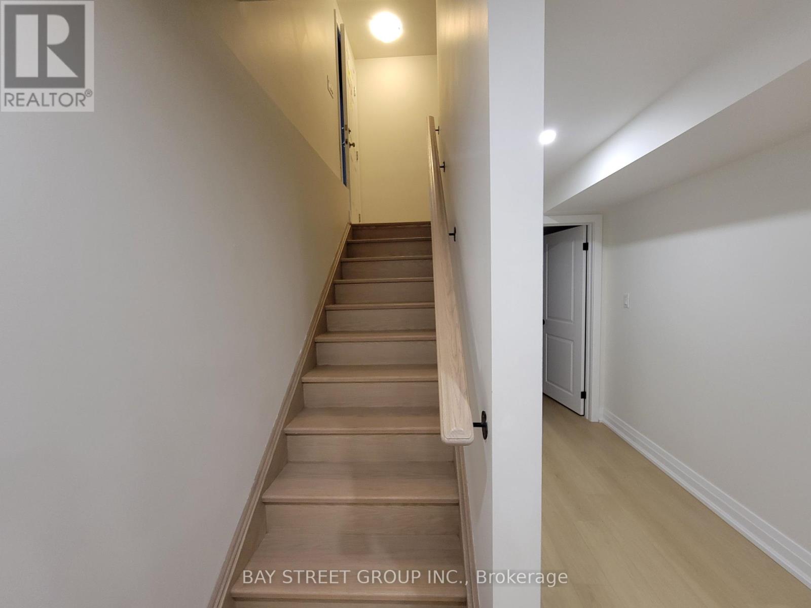 Lower - 1903 Narcissus Gardens, Pickering, Ontario  L1X 2R2 - Photo 30 - E12302584