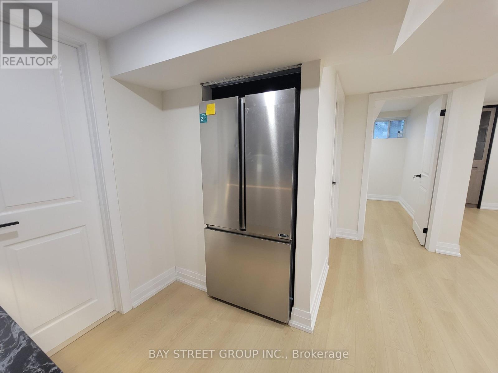 Lower - 1903 Narcissus Gardens, Pickering, Ontario  L1X 2R2 - Photo 6 - E12302584