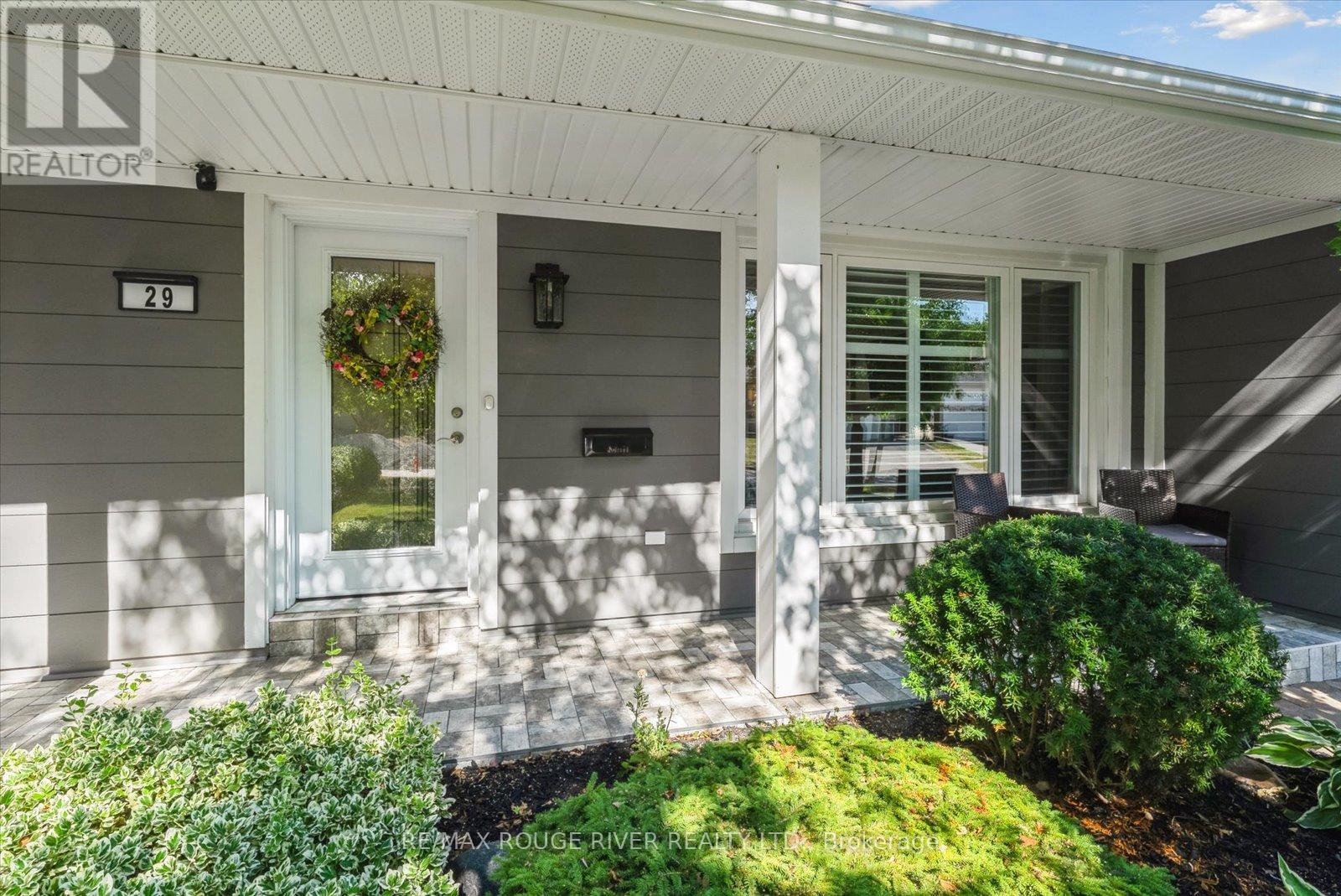 Property at 29 RODARICK DRIVE image 4