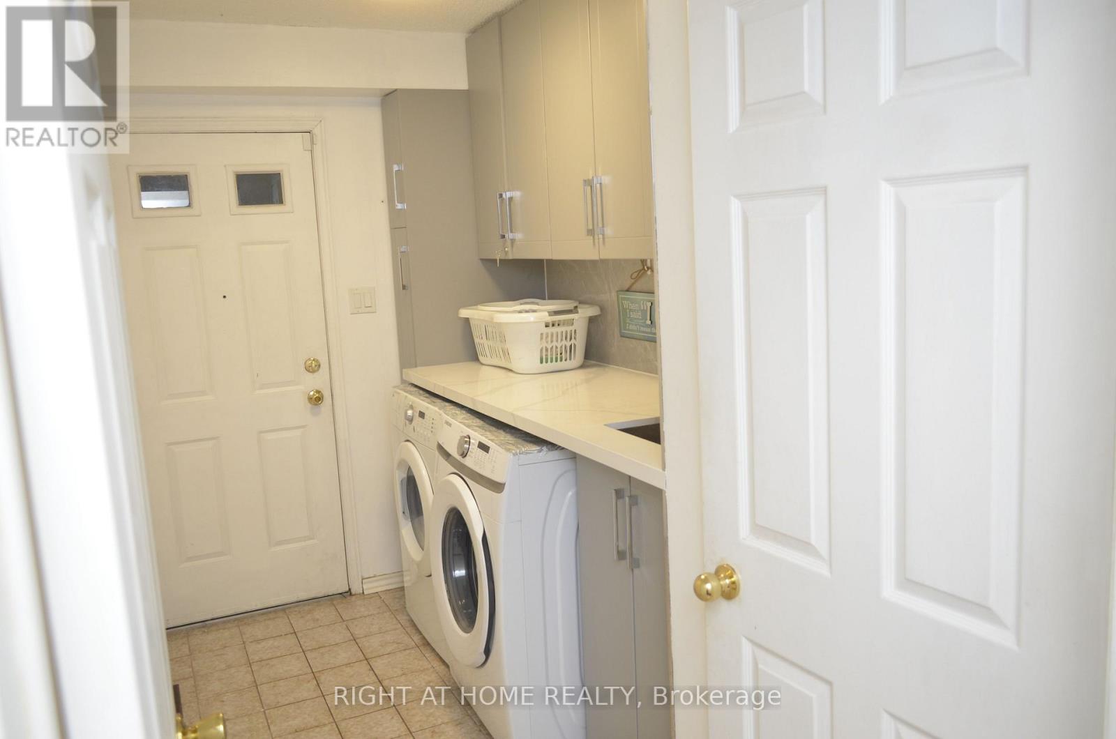 Bsmt - 4 Rovinelli Road, Toronto, Ontario  M1B 4L6 - Photo 2 - E12302668