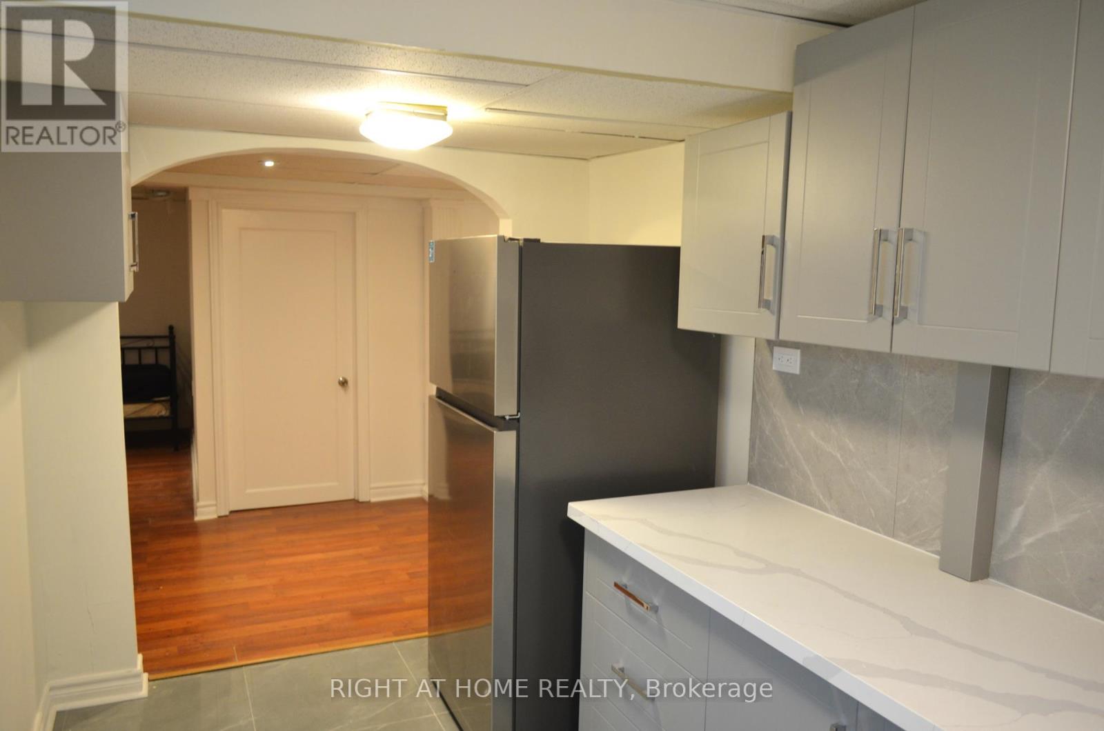 Bsmt - 4 Rovinelli Road, Toronto, Ontario  M1B 4L6 - Photo 8 - E12302668