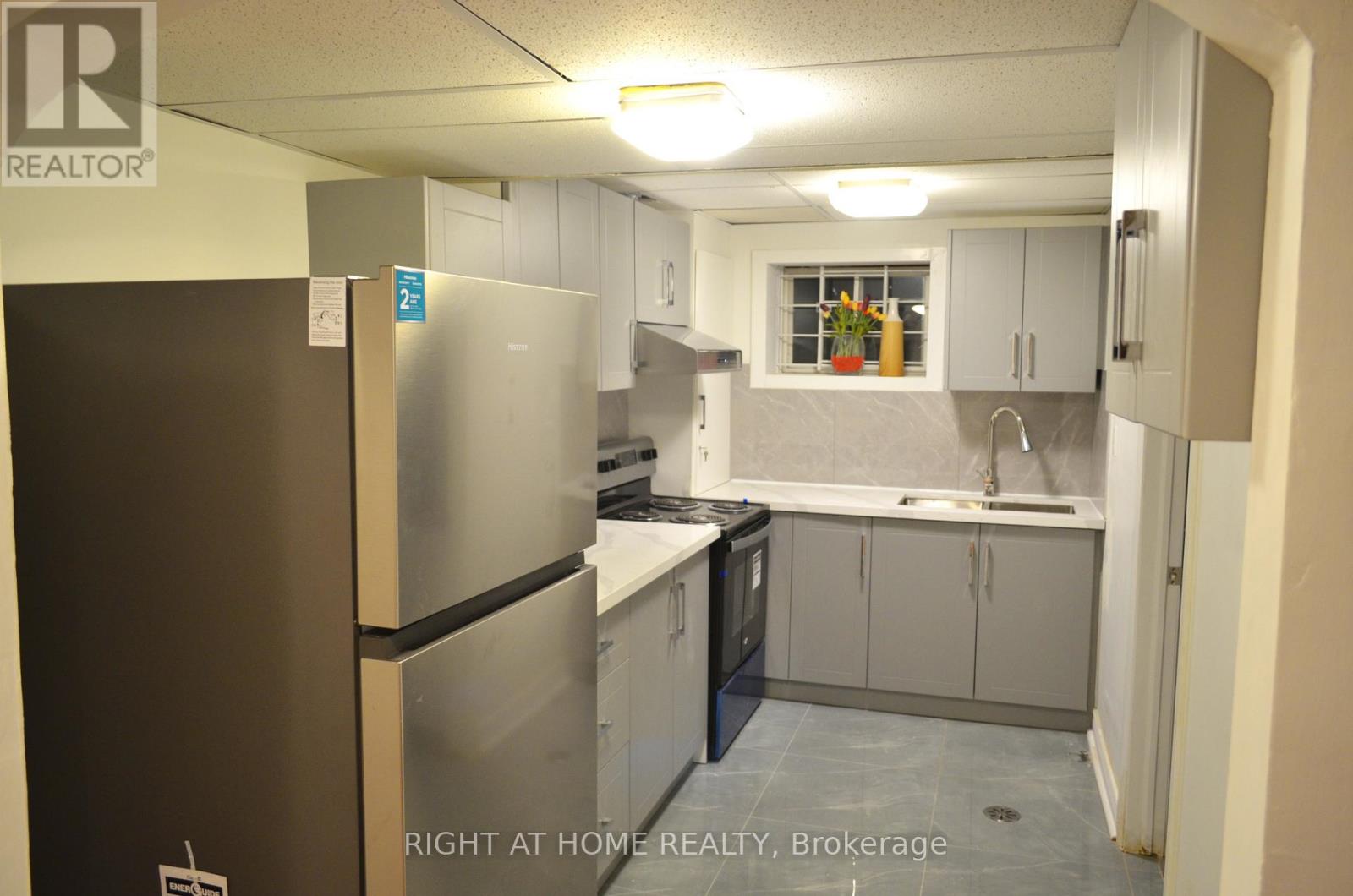 Bsmt - 4 Rovinelli Road, Toronto, Ontario  M1B 4L6 - Photo 9 - E12302668