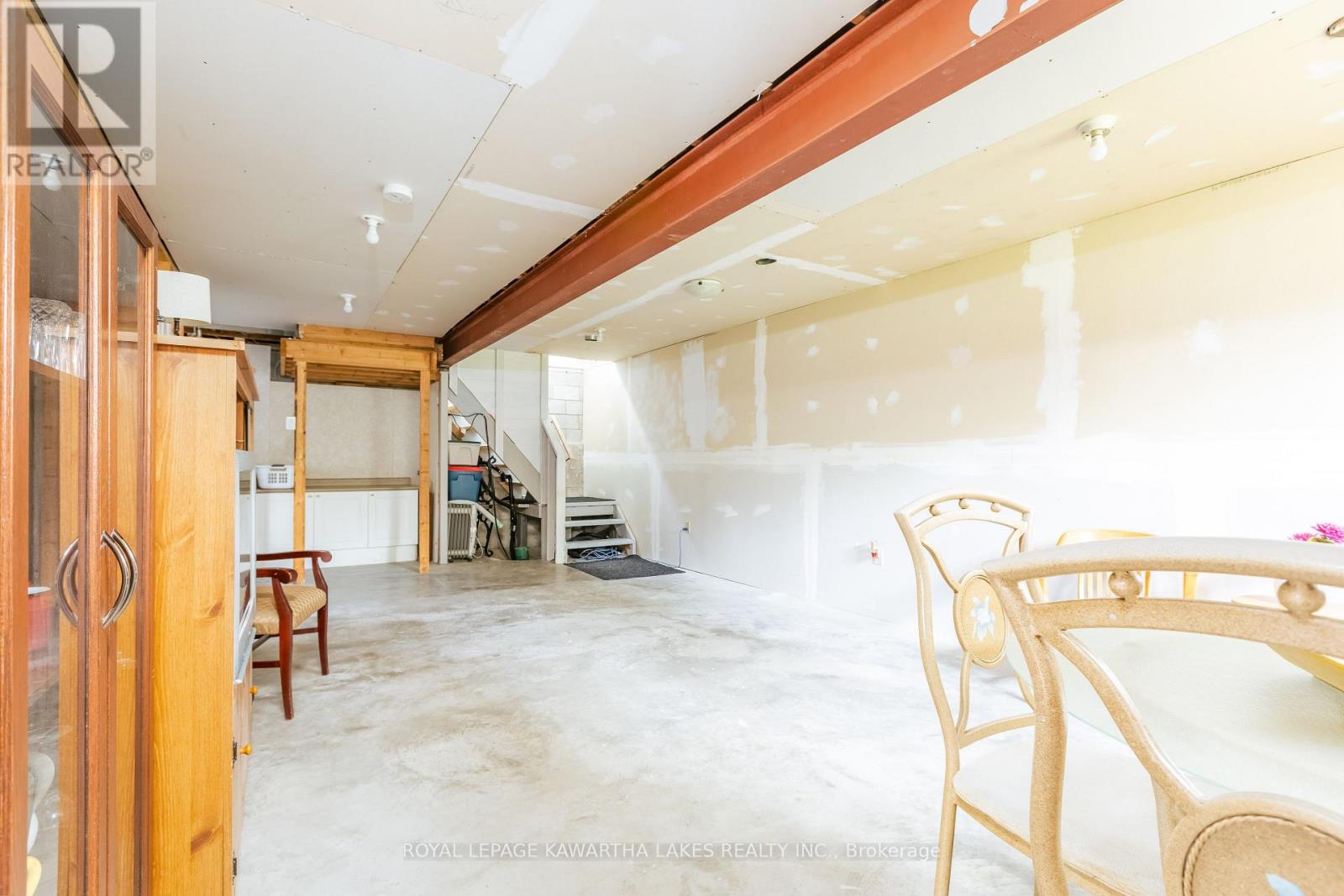 109 Southview Drive, Kawartha Lakes, Ontario  K0M 1G0 - Photo 22 - X12191138