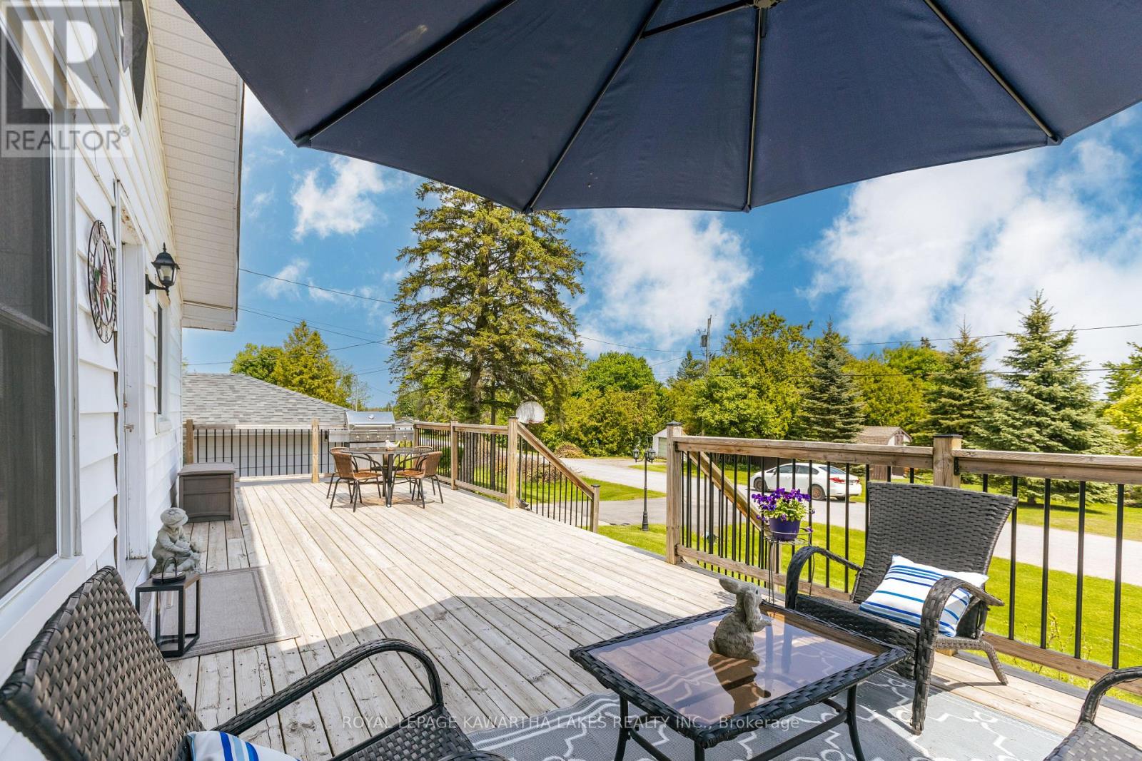 109 Southview Drive, Kawartha Lakes, Ontario  K0M 1G0 - Photo 6 - X12191138