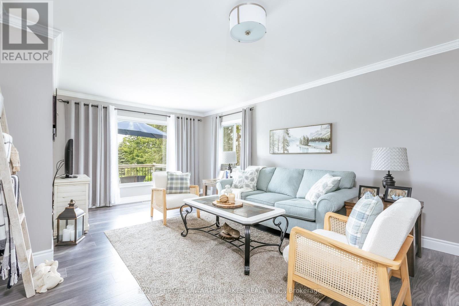 109 Southview Drive, Kawartha Lakes, Ontario  K0M 1G0 - Photo 8 - X12191138