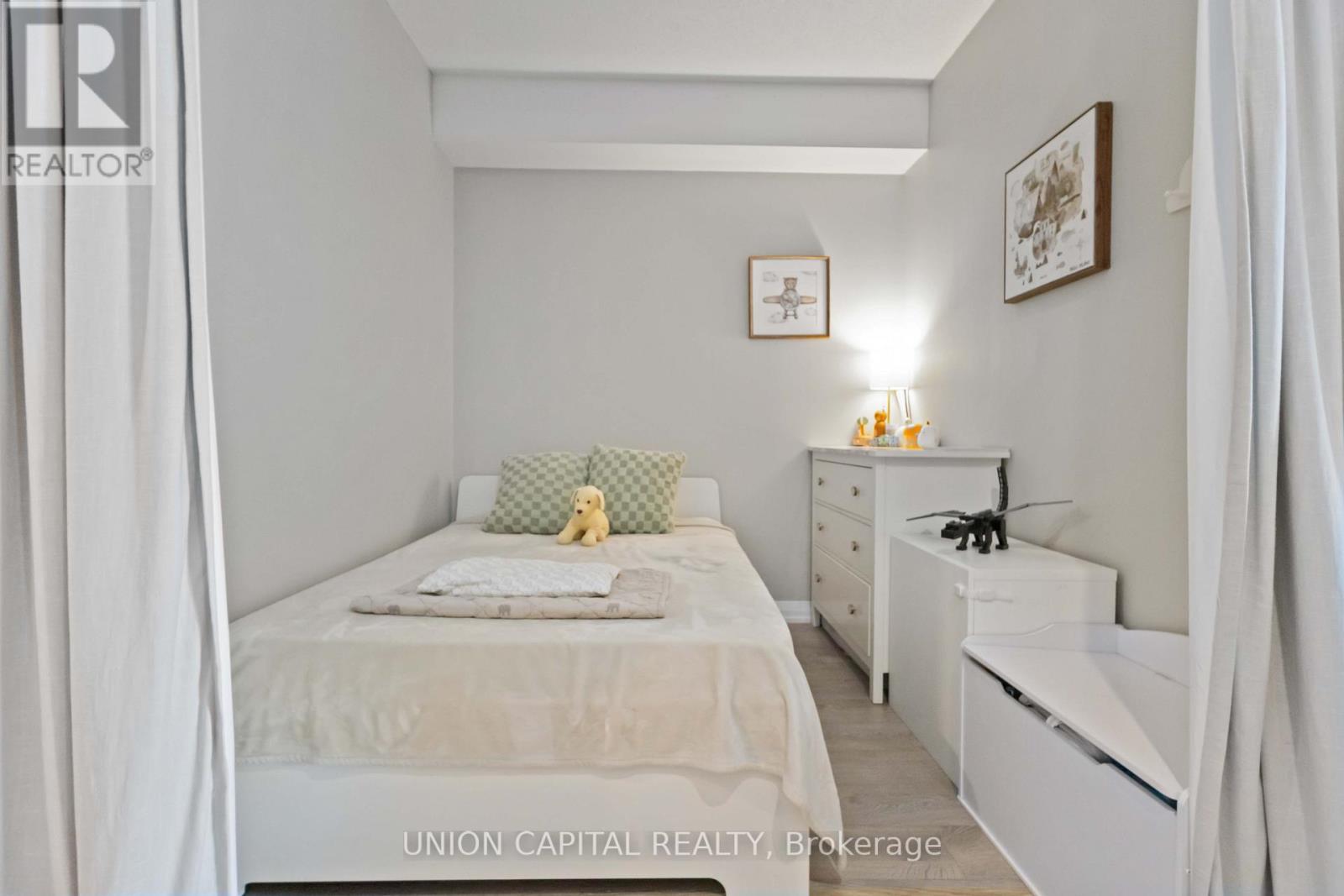 Property at 512 - 9560 MARKHAM ROAD image 5