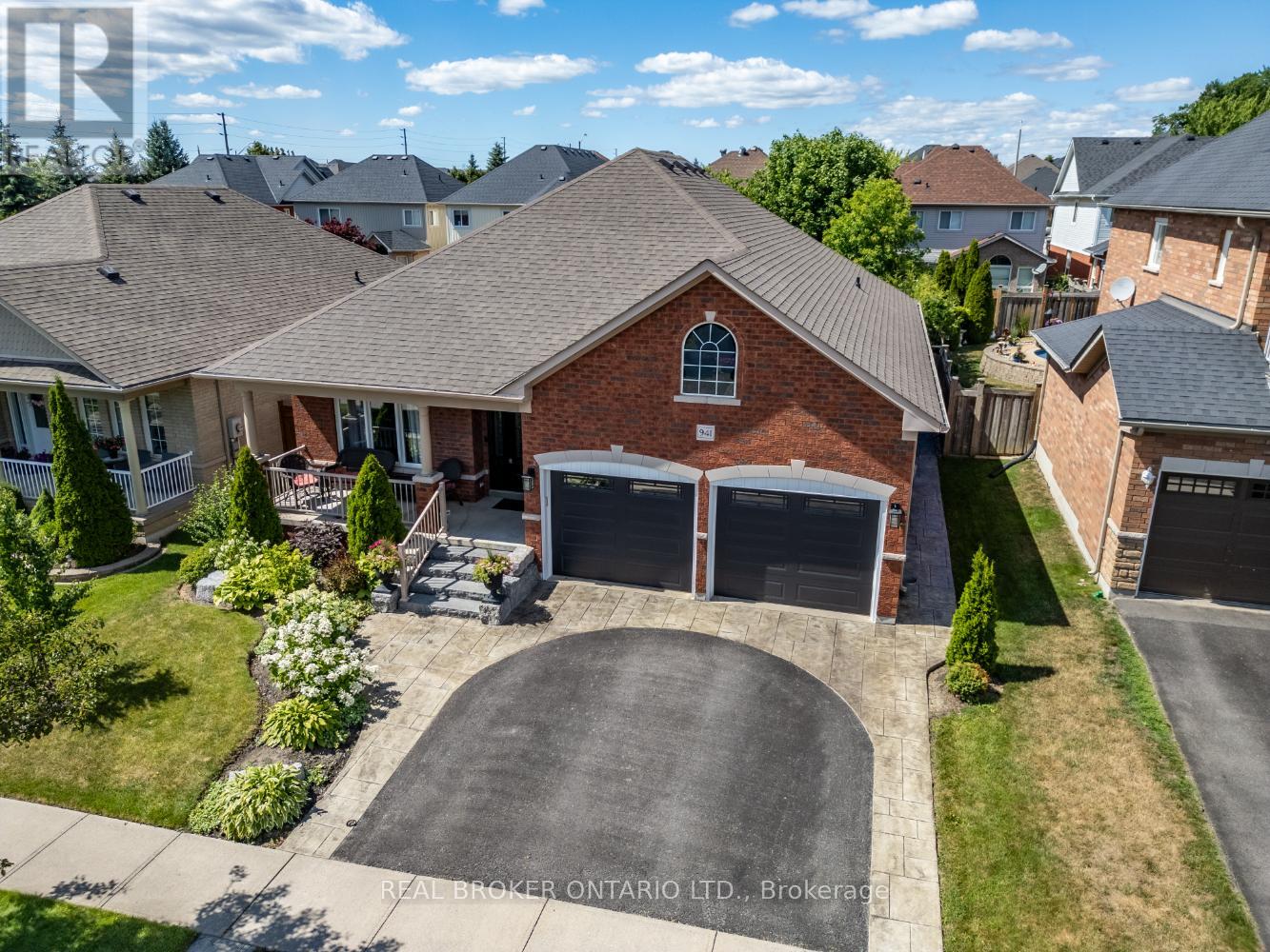 Property at 941 GREENLEAF CIRCLE image 3