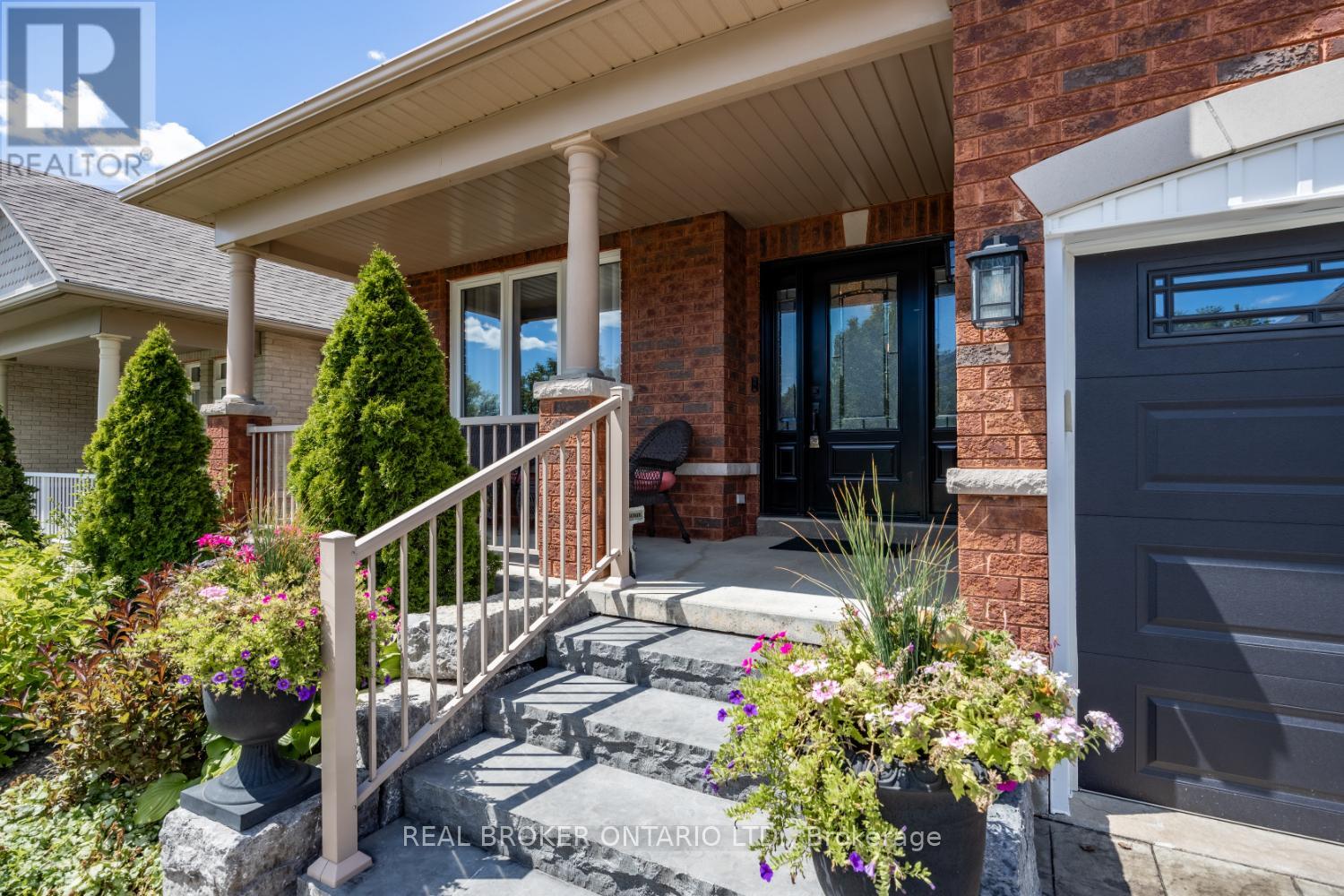 Property at 941 GREENLEAF CIRCLE image 4
