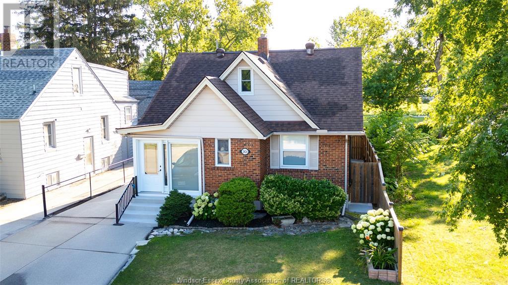 Property at 2426 FRANCOIS image 5