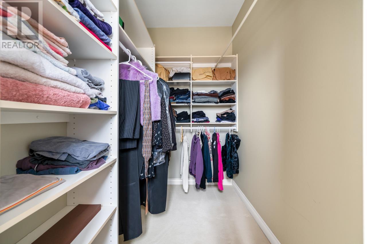 Listing Picture 15 of 29 : 2727 W 24 AVENUE, Vancouver / 溫哥華 - 魯藝地產 Yvonne Lu Group - MLS Medallion Club Member