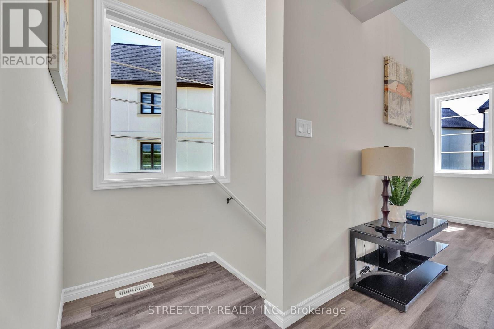 397 Callaway Road, London North, Ontario  N6G 0N8 - Photo 11 - X12302763