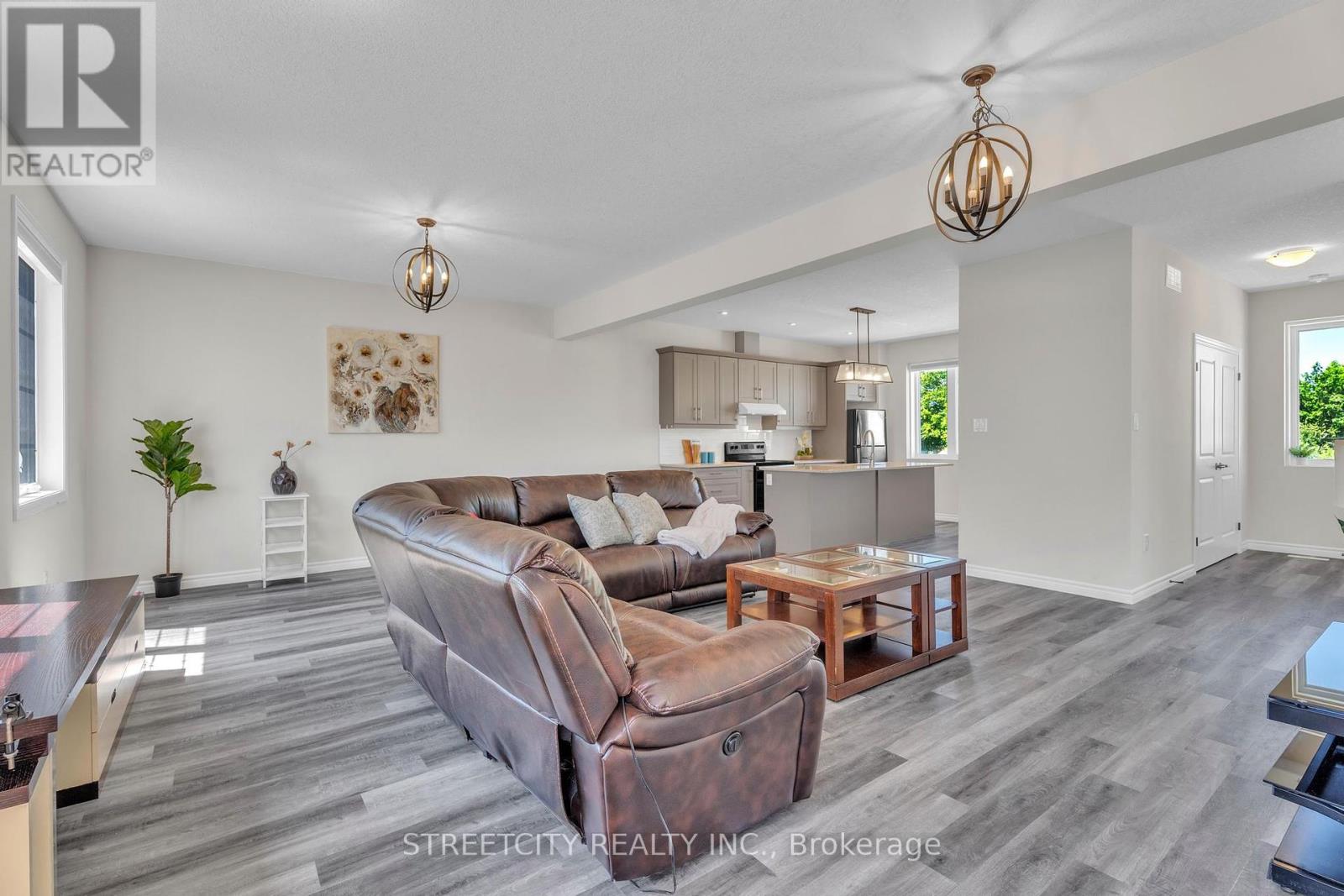 397 Callaway Road, London North, Ontario  N6G 0N8 - Photo 13 - X12302763