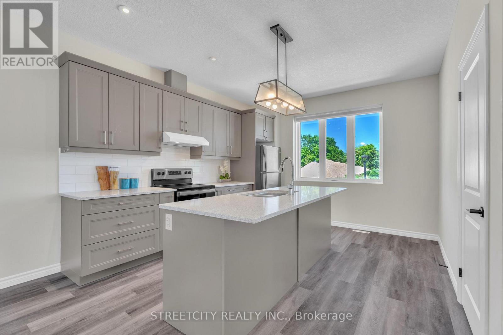 397 Callaway Road, London North, Ontario  N6G 0N8 - Photo 16 - X12302763