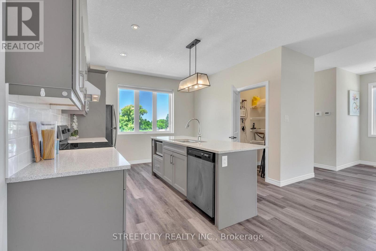 397 Callaway Road, London North, Ontario  N6G 0N8 - Photo 17 - X12302763