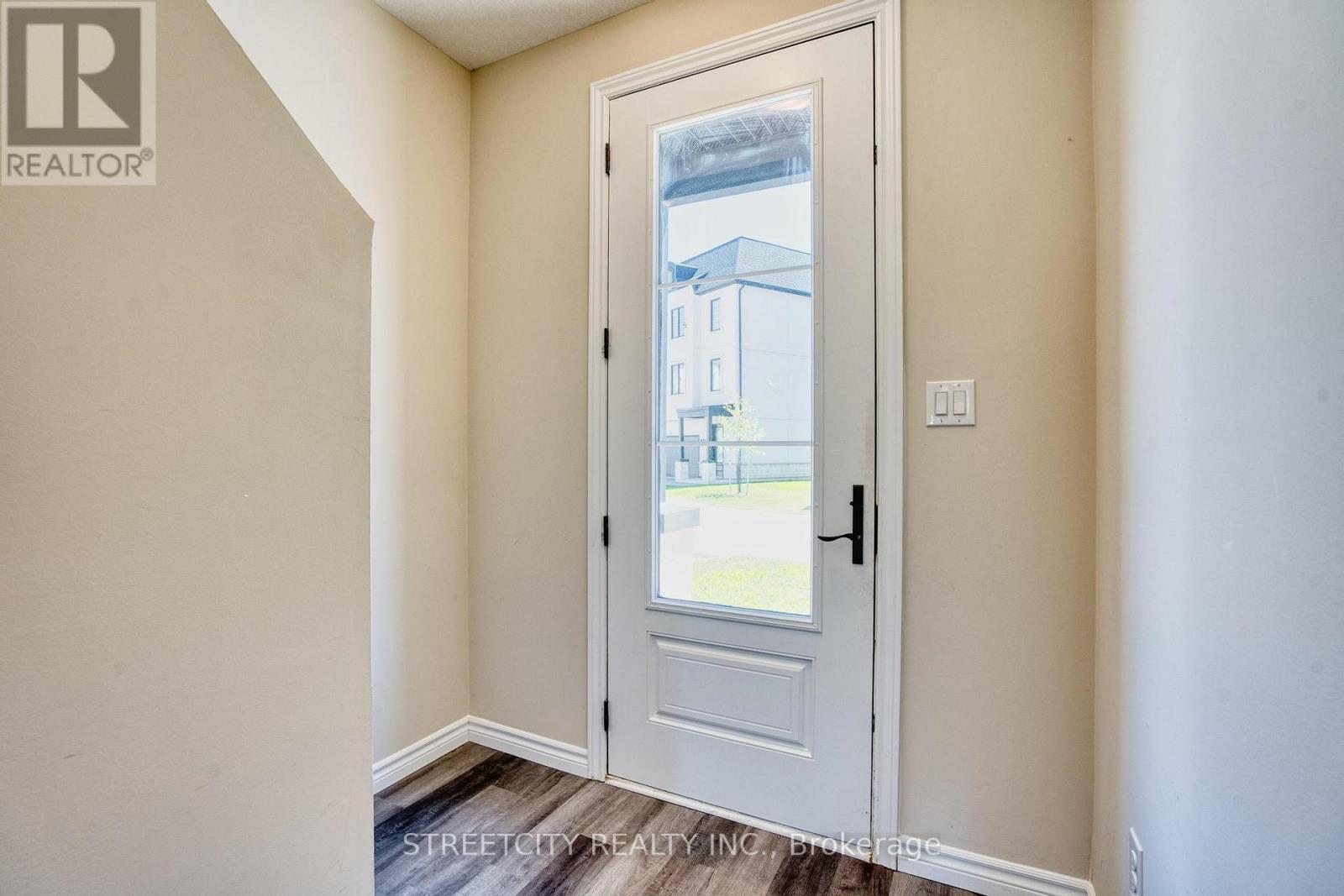 397 Callaway Road, London North, Ontario  N6G 0N8 - Photo 6 - X12302763