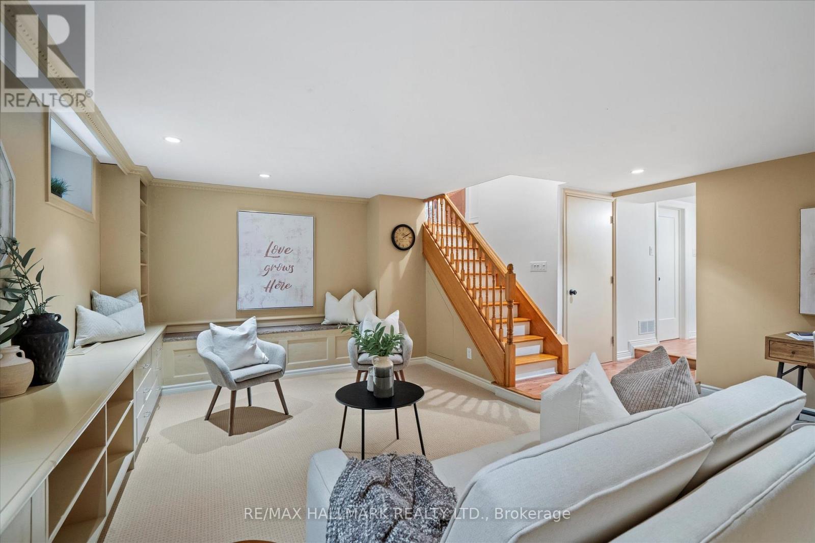 34 Munro Park Avenue, Toronto, Ontario  M4E 3M3 - Photo 32 - E12298808