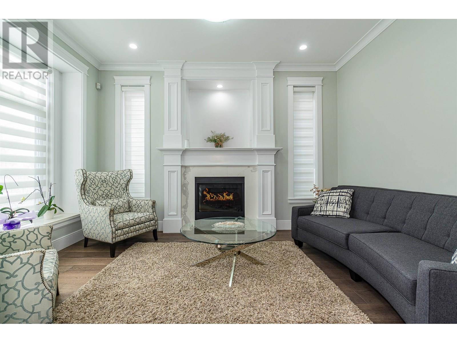 Property at 5029 MARINE DRIVE image 5
