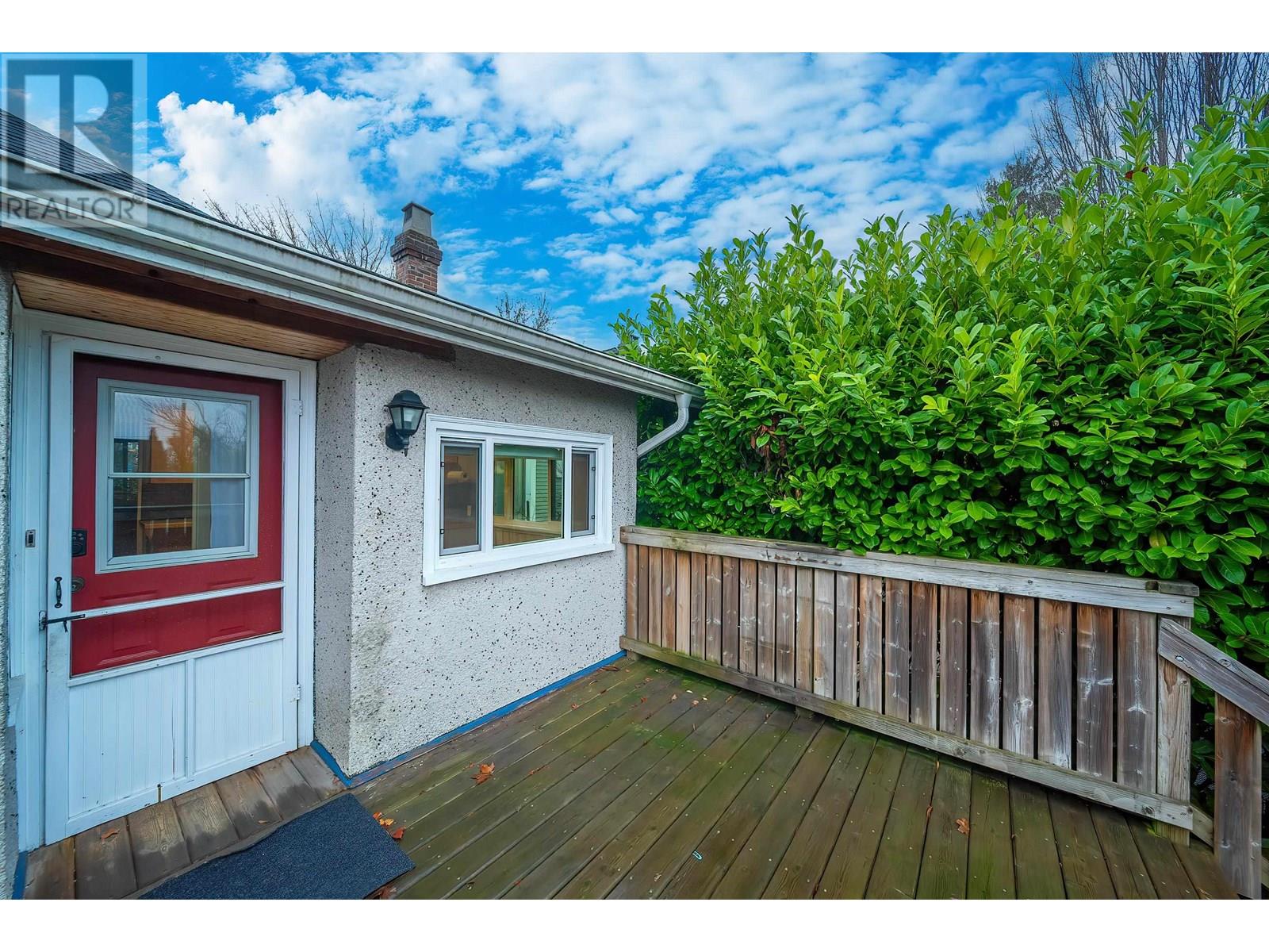 454 Kelly Street, New Westminster, British Columbia  V3L 3T9 - Photo 32 - R2985601