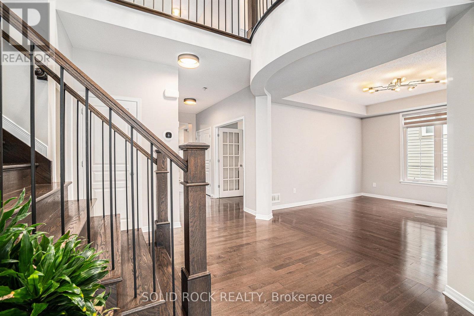 Property at 173 CULLODEN CRESCENT image 5