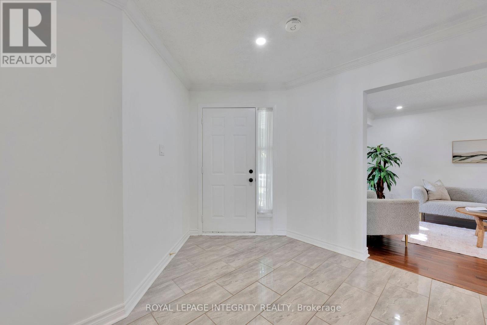 Property at 223 MCGIBBON DRIVE image 4