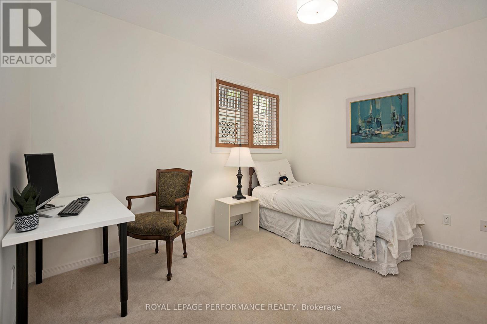 81 Waterford Drive, Ottawa, Ontario  K2E 7V4 - Photo 34 - X12302762