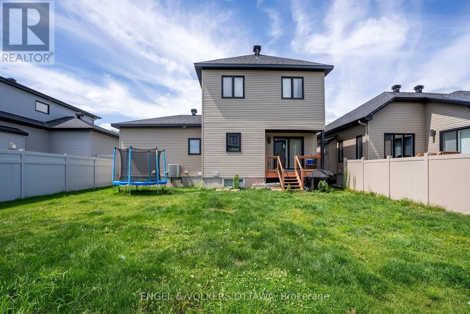661 Conservation Street, Casselman, Ontario  K0A 1M0 - Photo 4 - X12302778