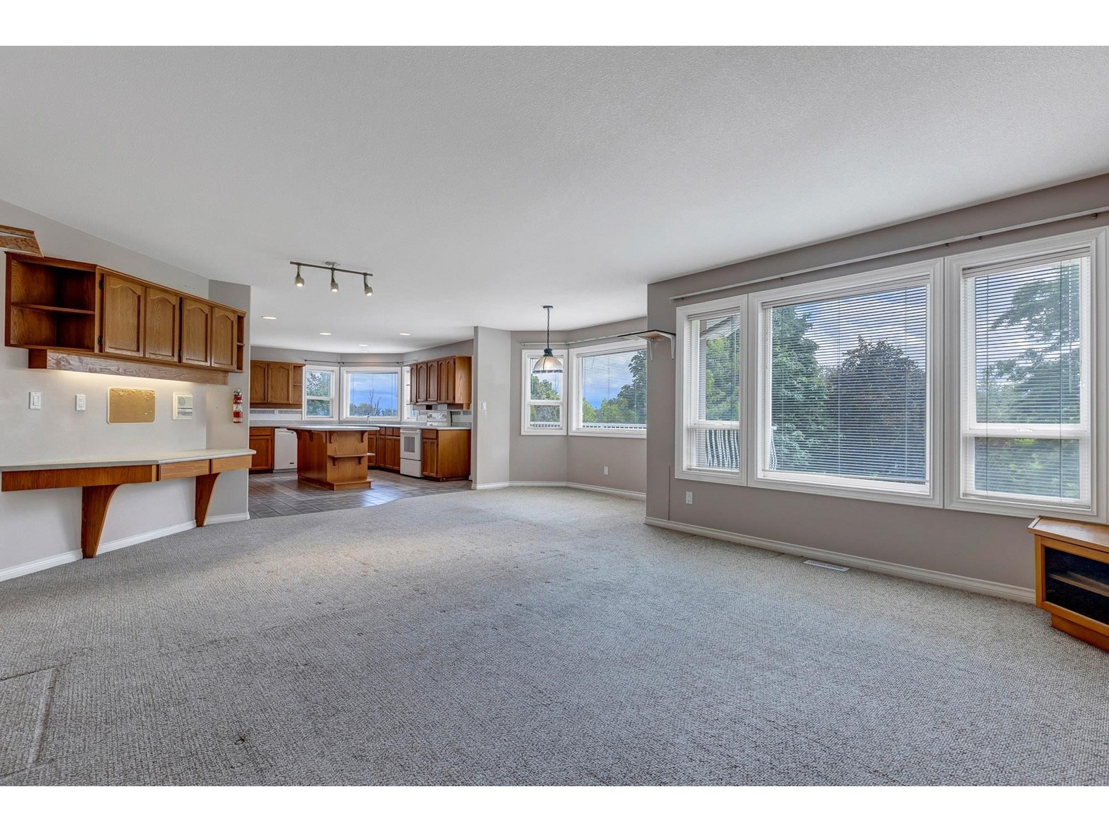 8678 Sunburst Place, Chilliwack Mountain, Chilliwack, British Columbia  V2R 3J1 - Photo 12 - R3007954