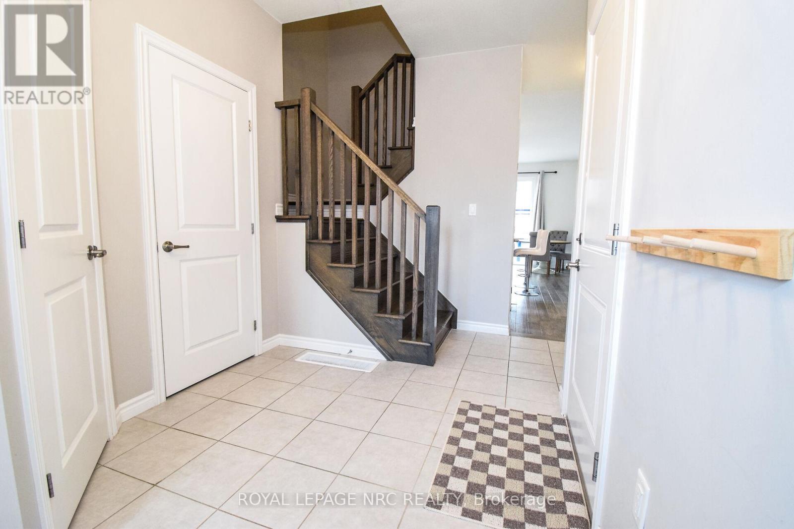 Property at 4062 THOMAS STREET image 4