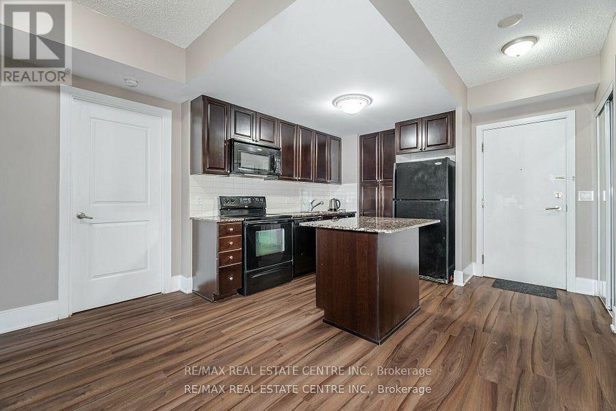204 - 330 Burnhamthorpe Road, Mississauga, Ontario  L5B 0E1 - Photo 12 - W12302472