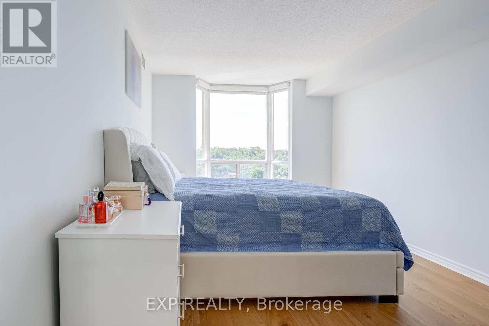 1002 - 2088 Lawrence Avenue W, Toronto, Ontario  M9N 3Z9 - Photo 11 - W12302480