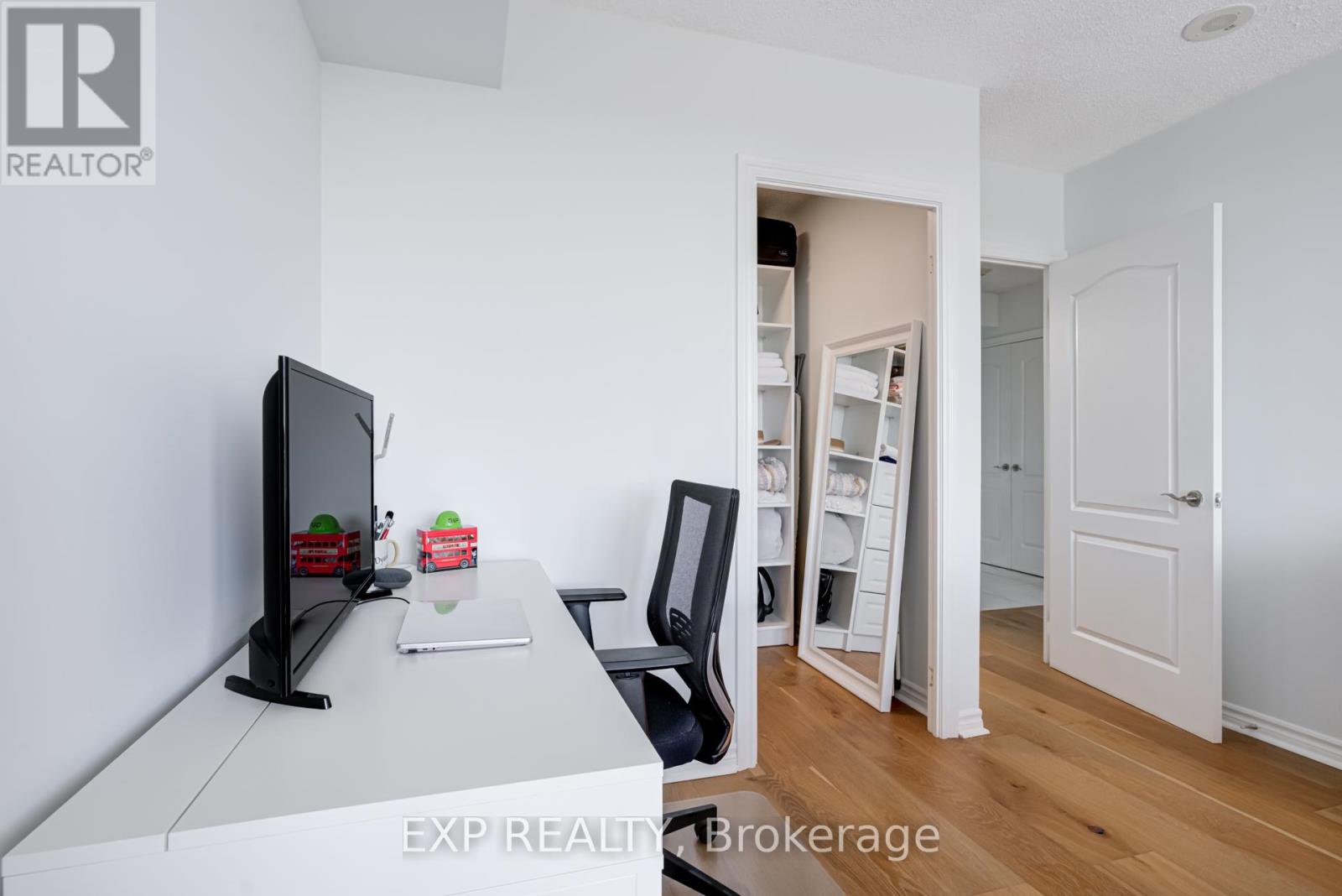 1002 - 2088 Lawrence Avenue W, Toronto, Ontario  M9N 3Z9 - Photo 14 - W12302480