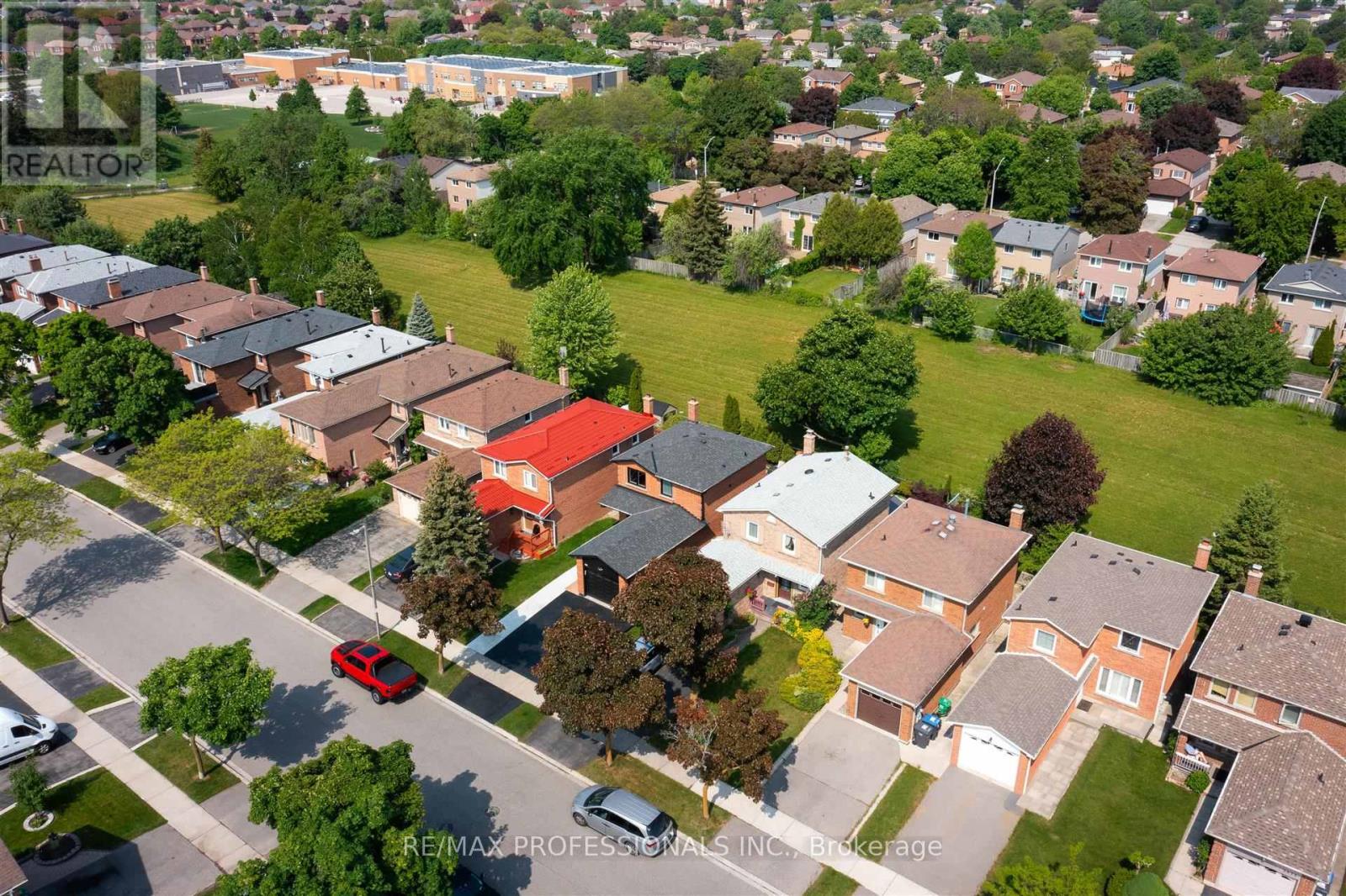 3089 Olympus Mews, Mississauga (Meadowvale), Ontario  L5N 4V8 - Photo 5 - W12302587