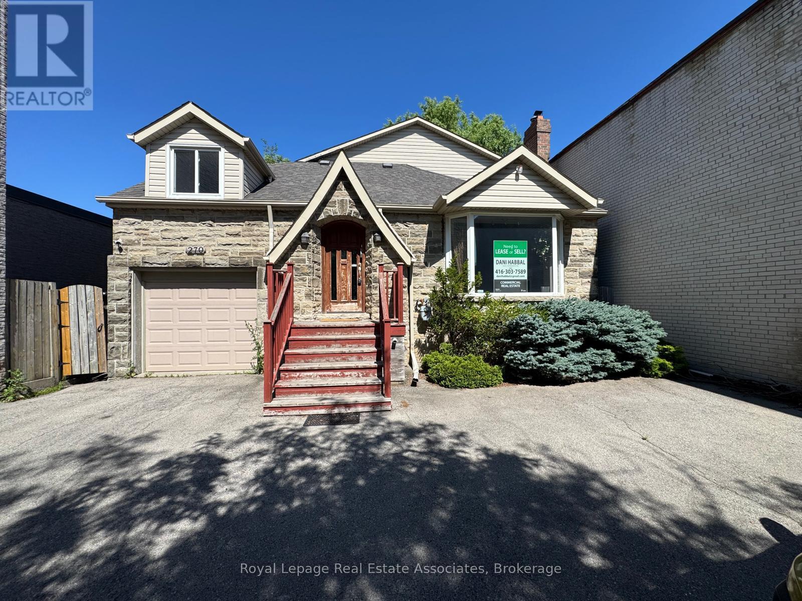 270 LAKESHORE ROAD E, Mississauga, Ontario