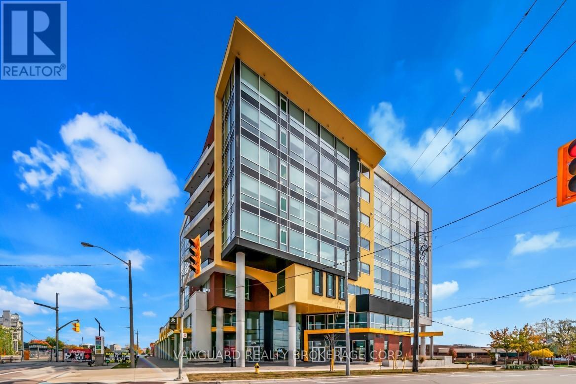 401 - 1275 Finch Avenue W, Toronto, Ontario  M3J 0L5 - Photo 3 - W12302604