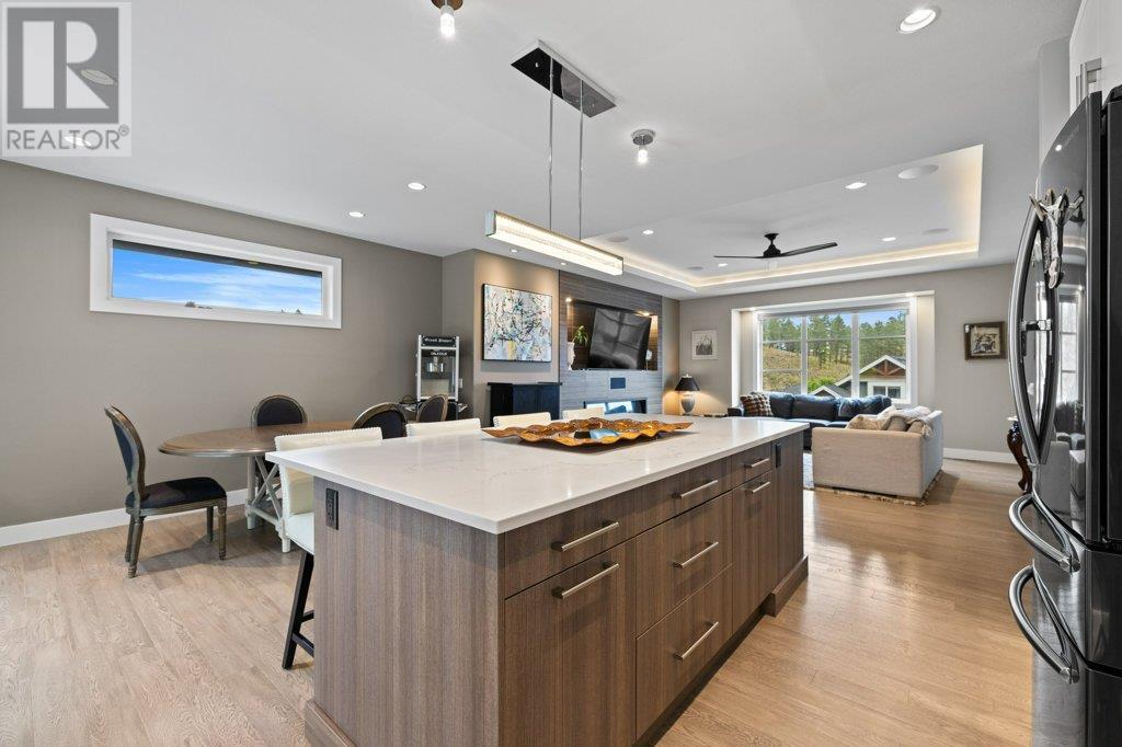 Property at 288 Upper Canyon Drive N image 5