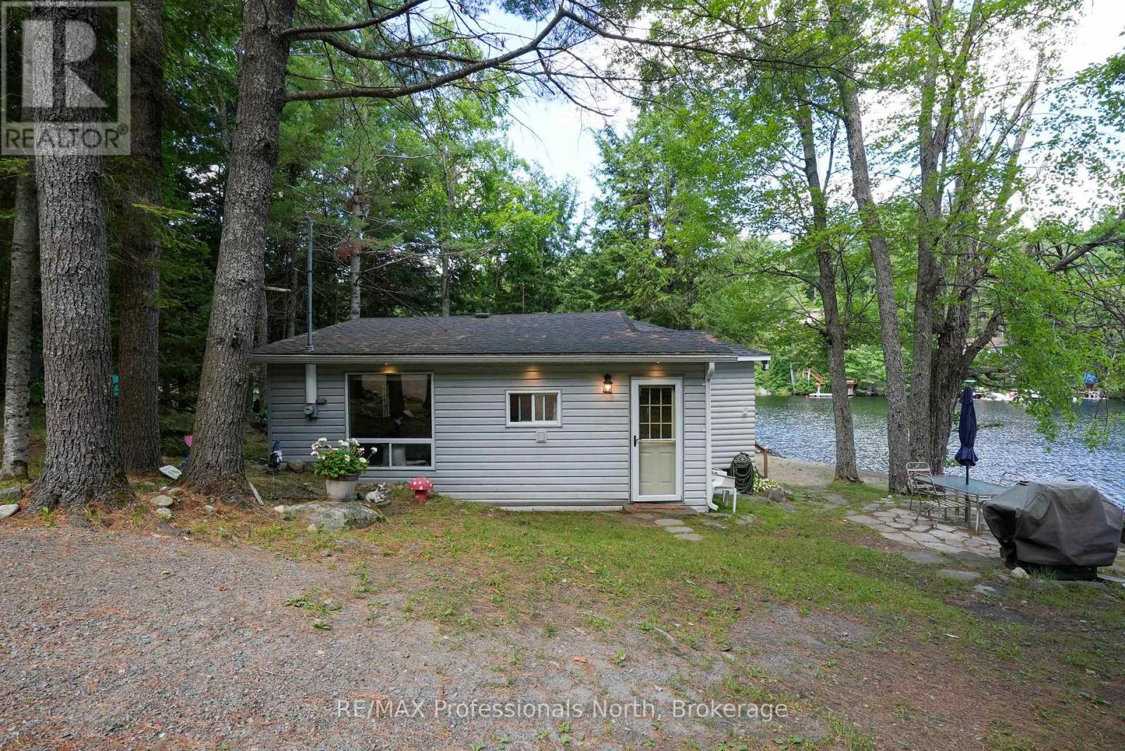 1073 Ward Lane N, Bracebridge, Ontario  P1L 1X1 - Photo 17 - X12302746