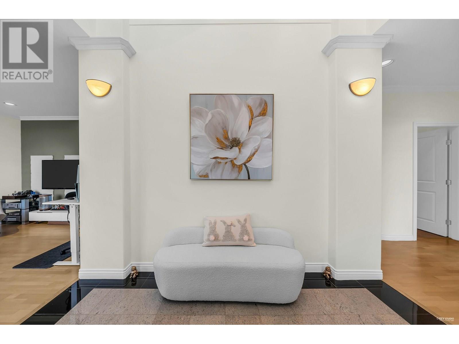 Property at 4288 GILPIN CRESCENT image 3