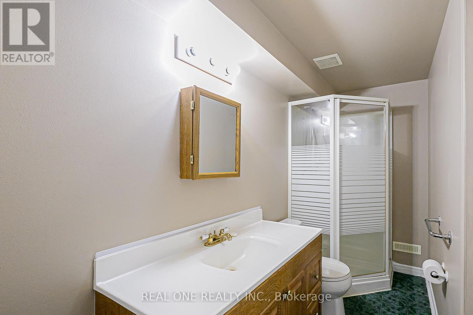 493 Sandalwood Court, Oshawa, Ontario  L1G 7X9 - Photo 45 - E12301221
